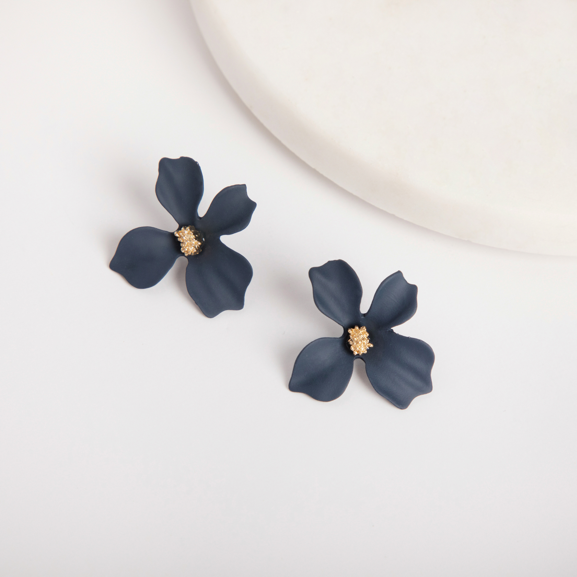 ACE10046Navy-B.jpg