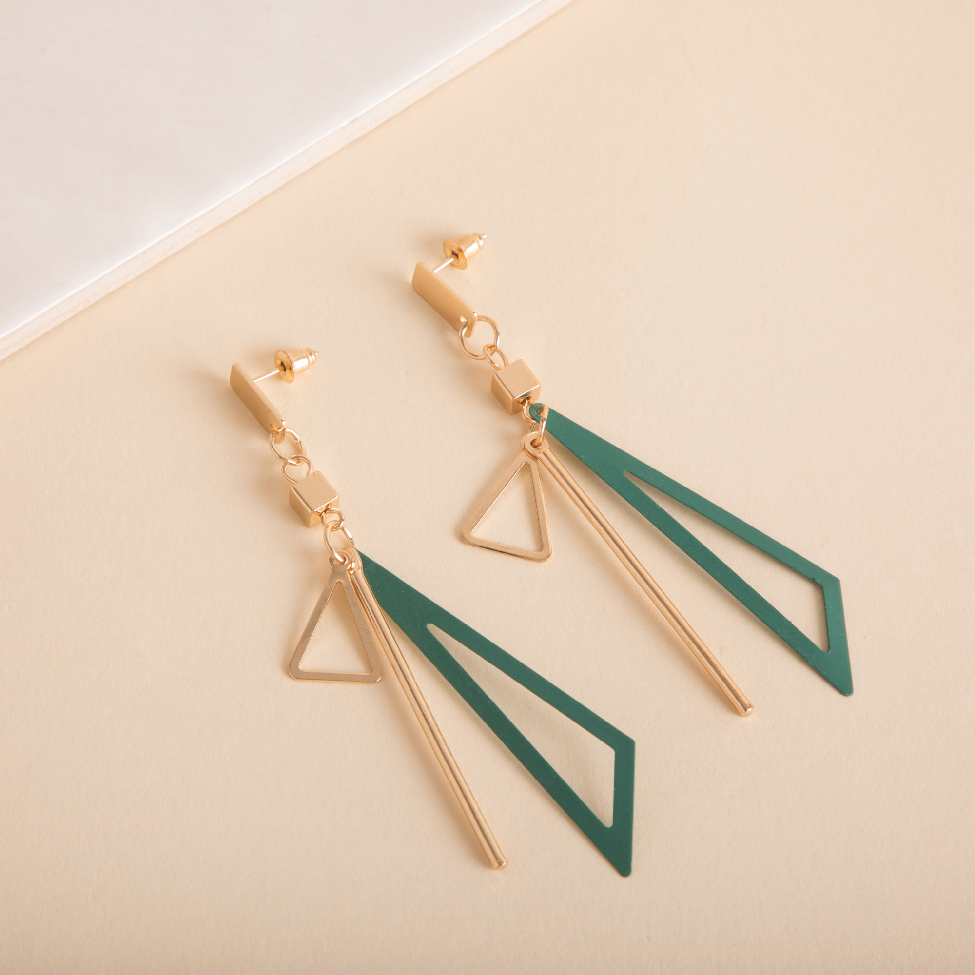 ACE10104-green-C.jpg
