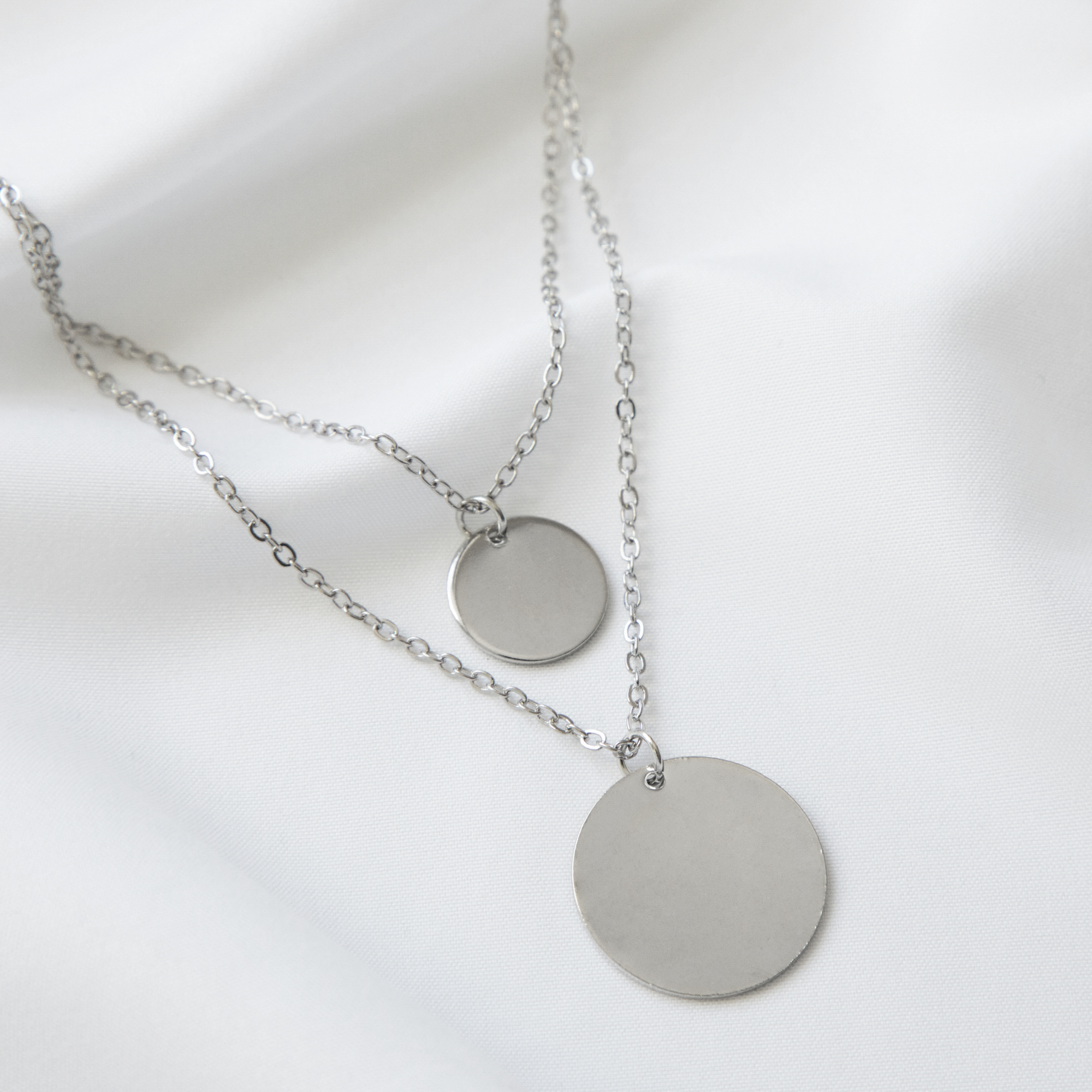 acn10036-silveR-A.jpg